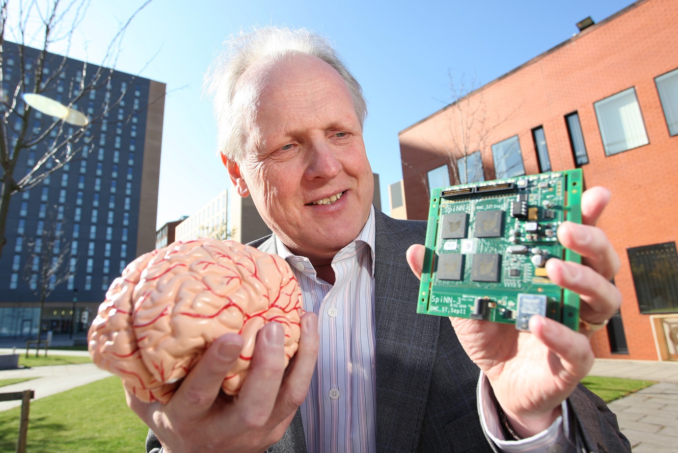Steve Furber，ARM架构之父，测试下一代神经网络功能属性的数字「风洞」SpiNNaker发明者