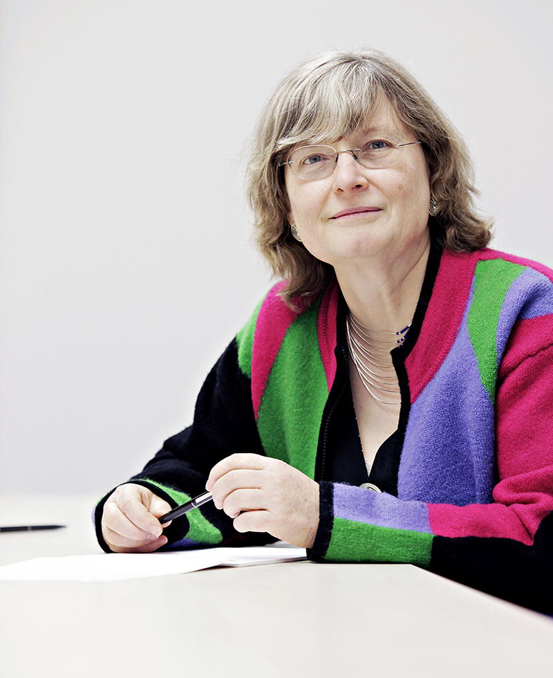 Ingrid Daubechies是杜克大学数学、电子和计算机工程系的教授。